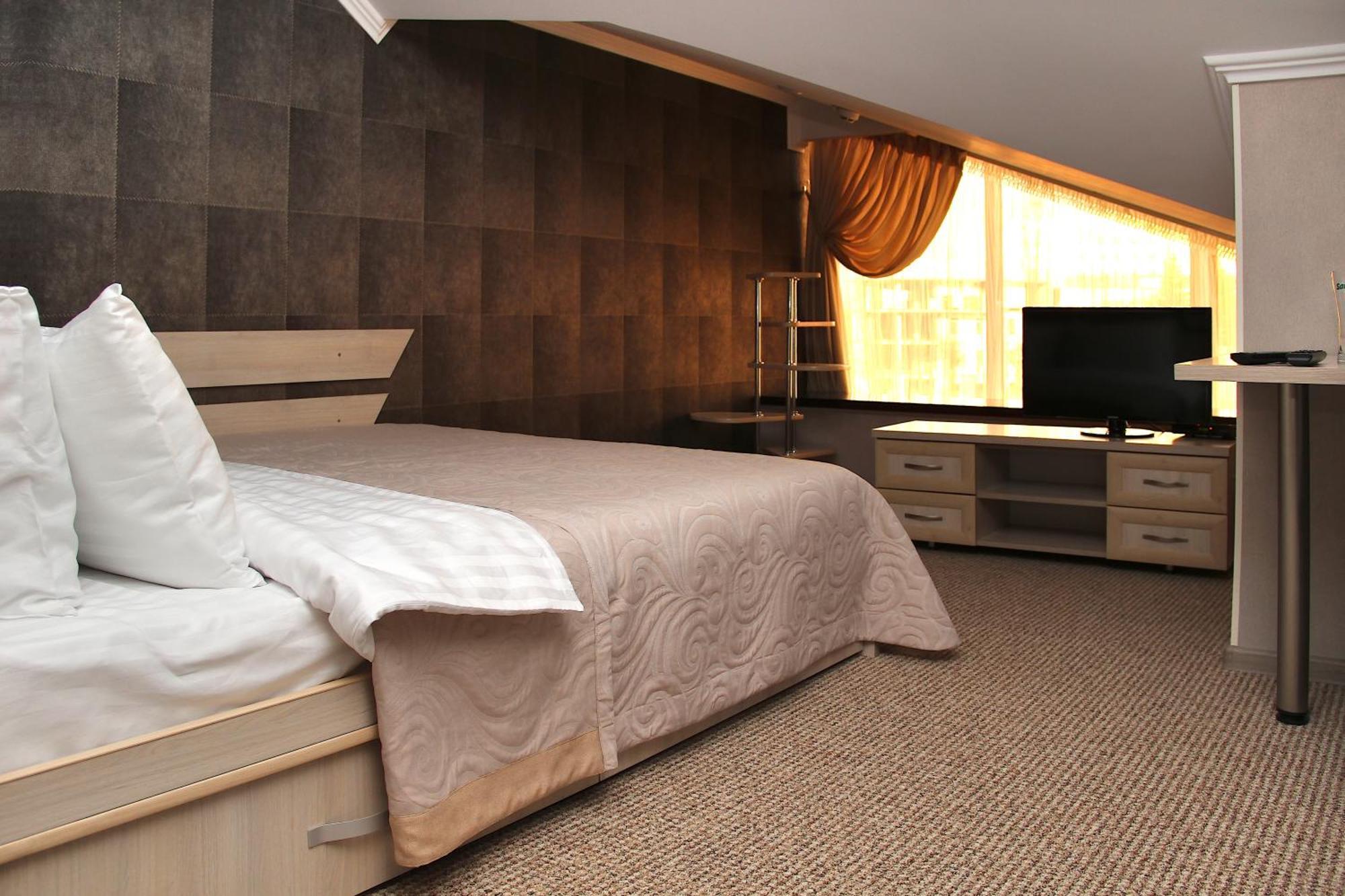 Harvest Hotel Vinnytsia Exterior photo