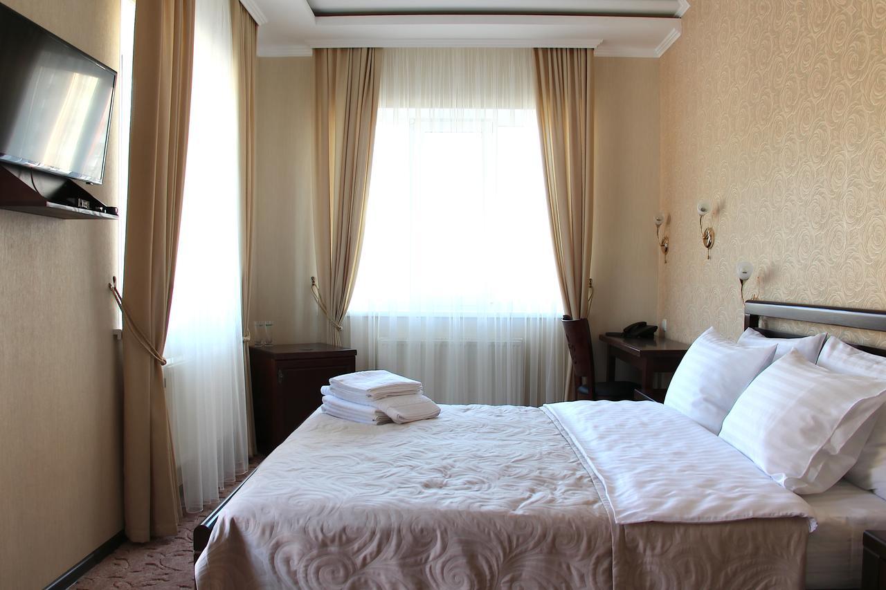 Harvest Hotel Vinnytsia Exterior photo